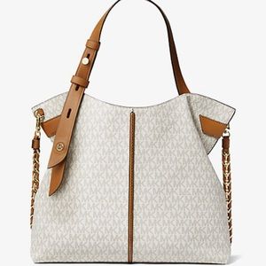 Originally over 300+ .bag in perfect condition and no longer sold